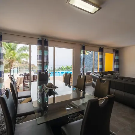 Zeza´s House * Calheta (Madeira)