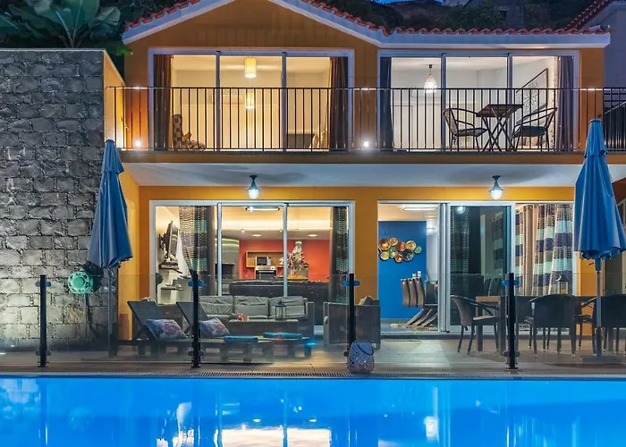 Zeza's House Calheta (Madeira)